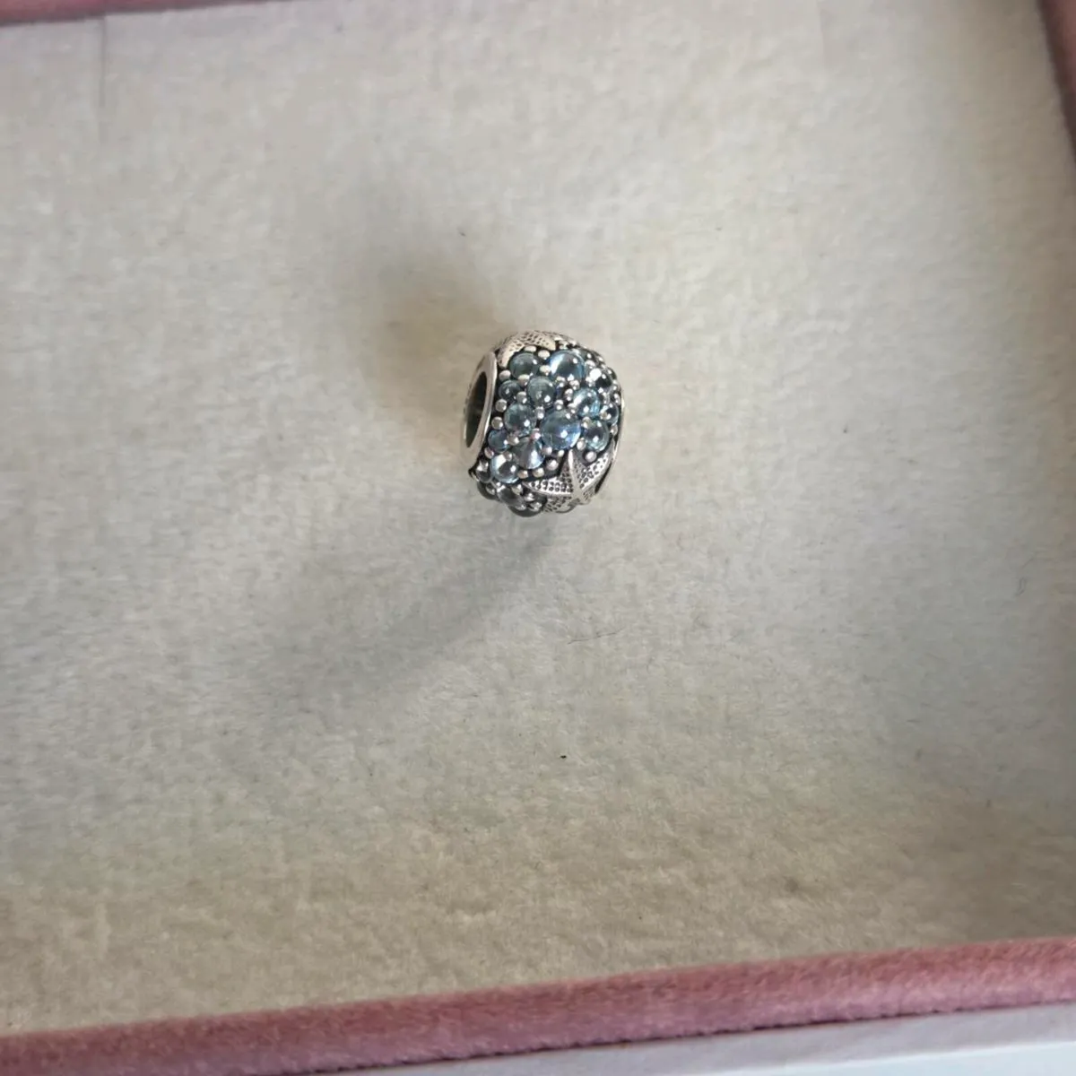 Pandora oceanic star fish charm - Image 2