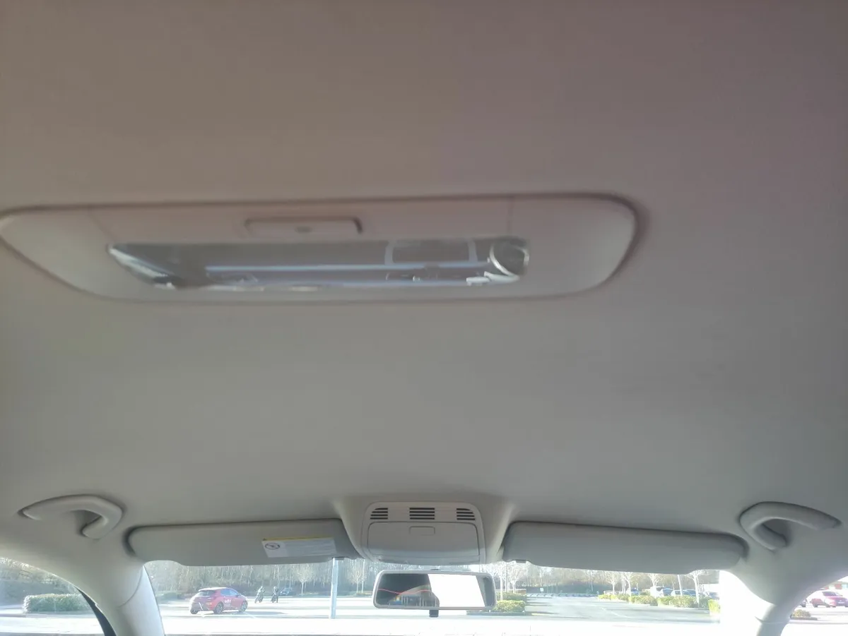 Volkswagen PASSAT B7 - Image 2