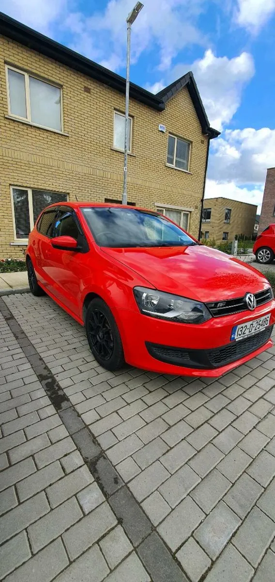 Automatic VW Polo 2013 Rline- Price 8500 - Image 3