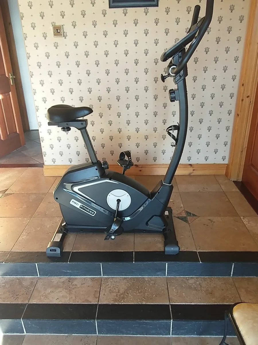 Exercise bike - Image 4