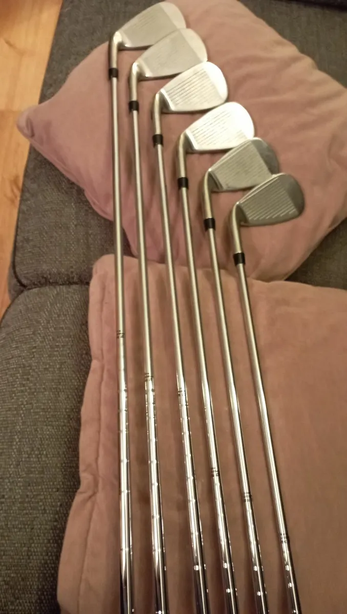 Wilson Dynapower Irons (5 - Pw) - Image 4