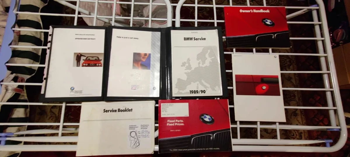 BMW E30 Original User Manual 1989 - Image 3
