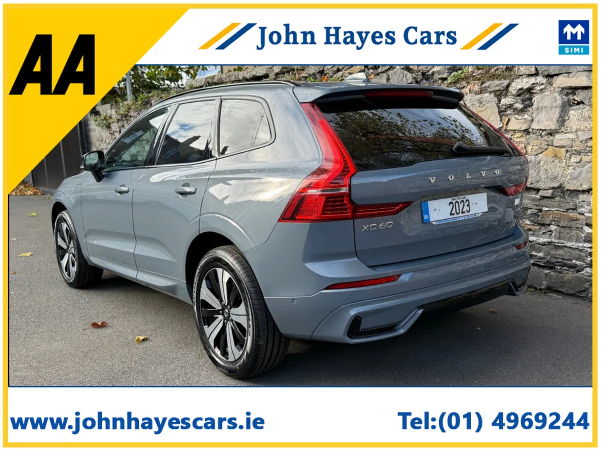Volvo XC60 PLUS DARK T6 RECHARGE AWD//GREAT SPEC// - Image 2