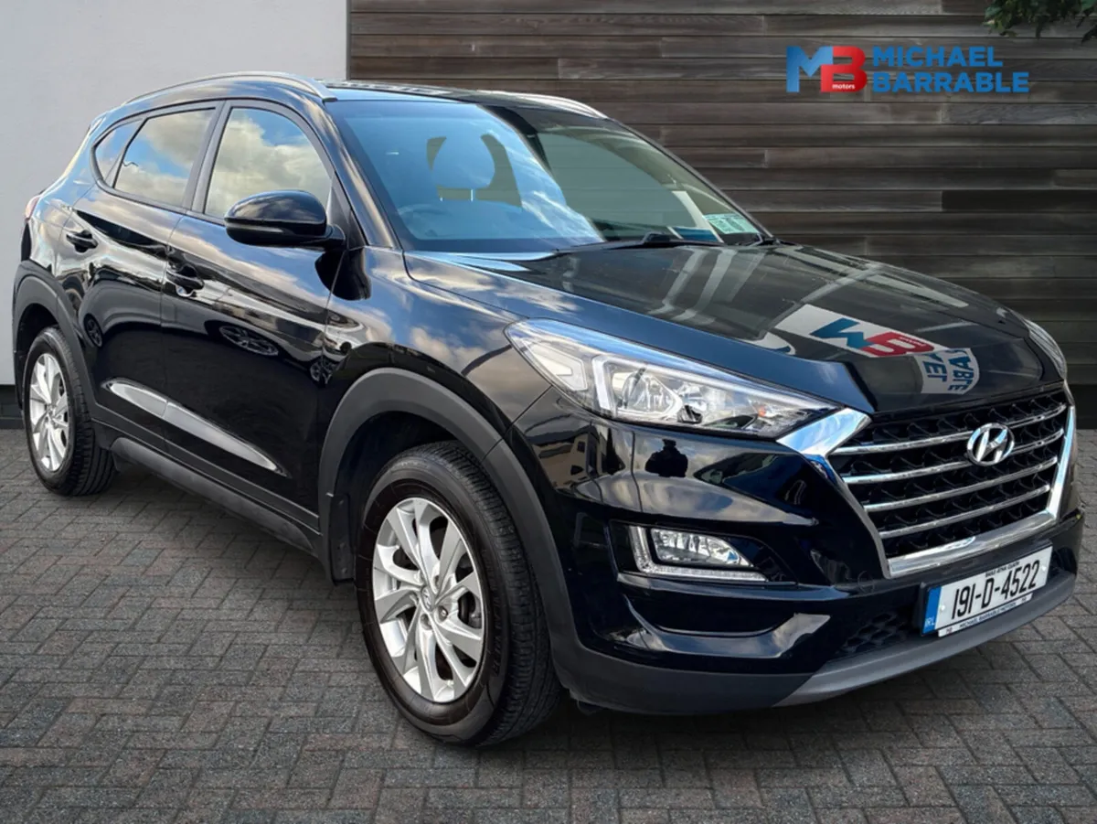 Hyundai Tucson IX35 EXECUTIVE 5DR - Image 1