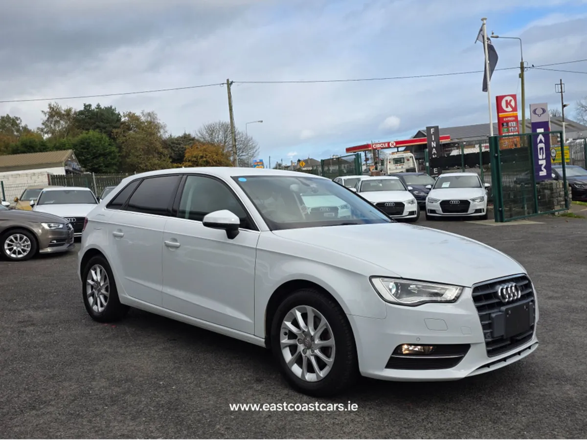 Audi A3 1.4 TFSI AUTO - REV CAMERA - PARKING SENSO - Image 2