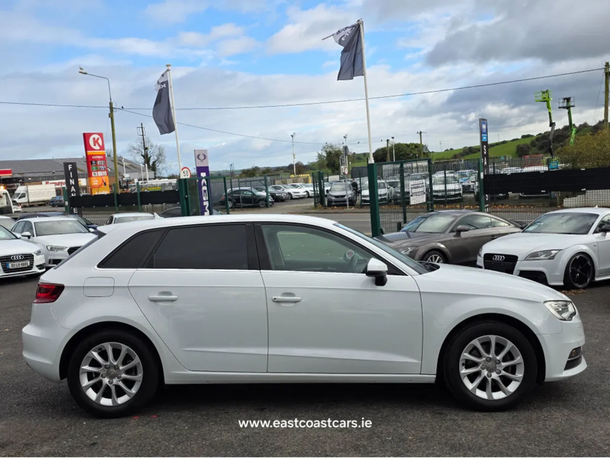 Audi A3 1.4 TFSI AUTO - REV CAMERA - PARKING SENSO - Image 4