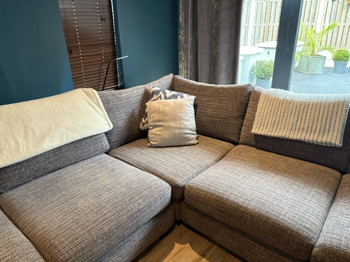 Couch - Image 3