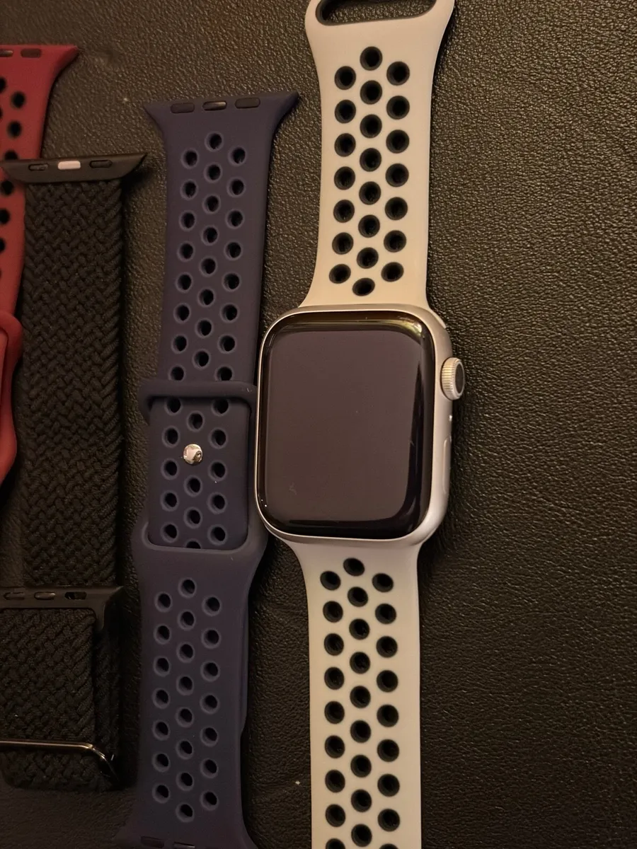 Apple Watch series 9 - Image 2
