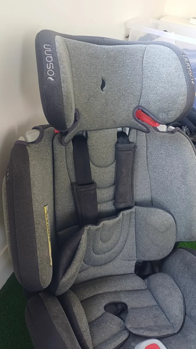 Osann grey infant  car seat - Image 2