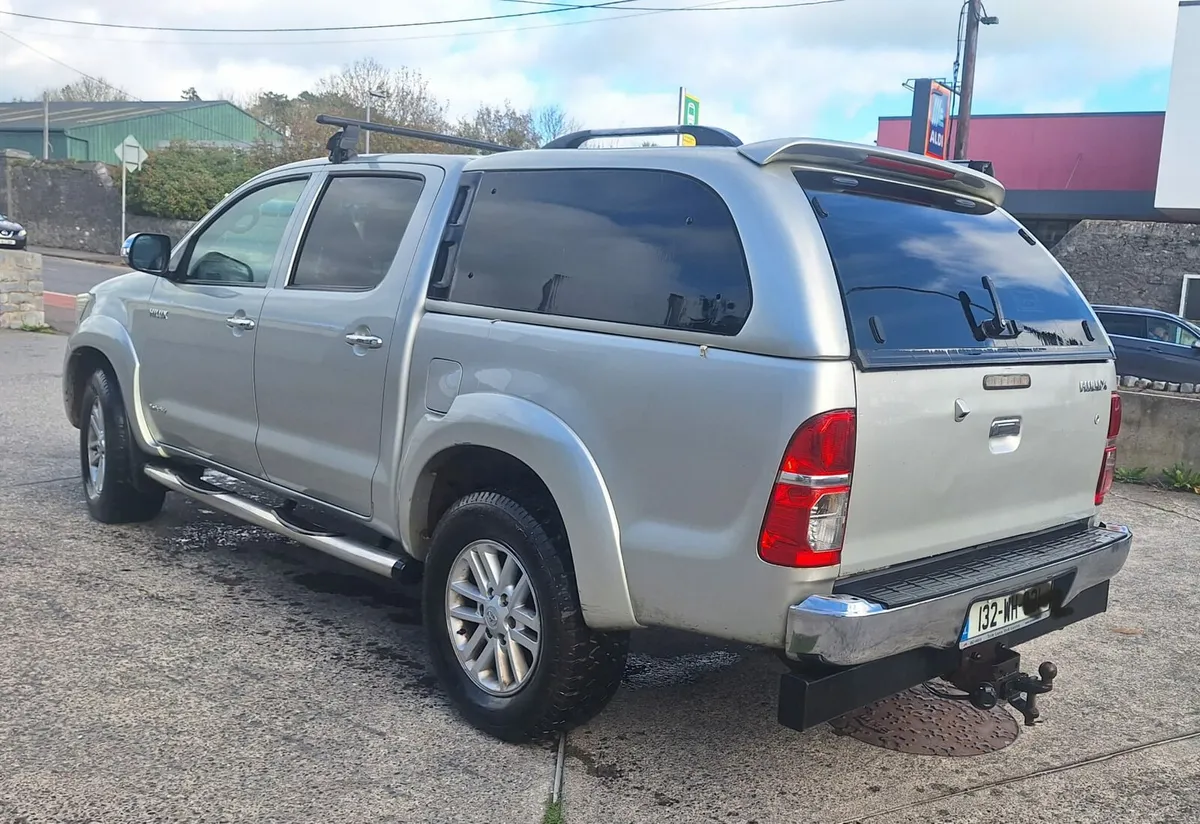 2013 Toyota Hilux Invincible Auto 3.0 D4D - Image 3