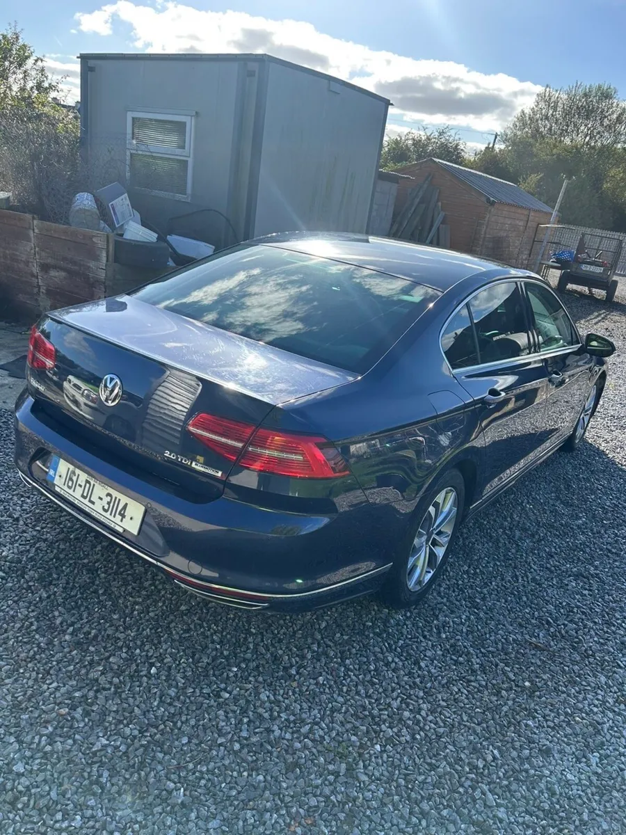 Volkswagen b9 Passat - Image 3
