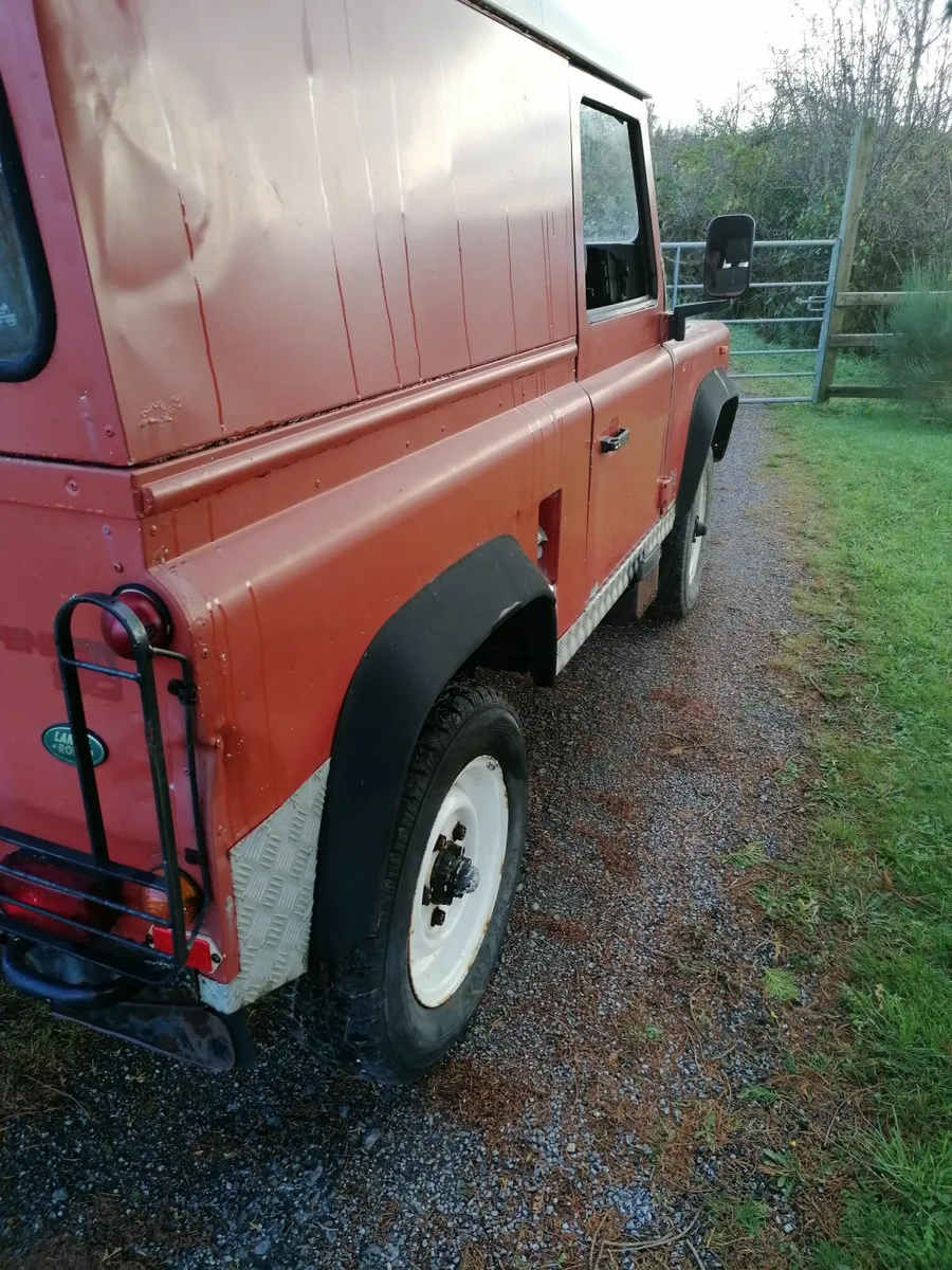 Land Rover 90 - Image 3