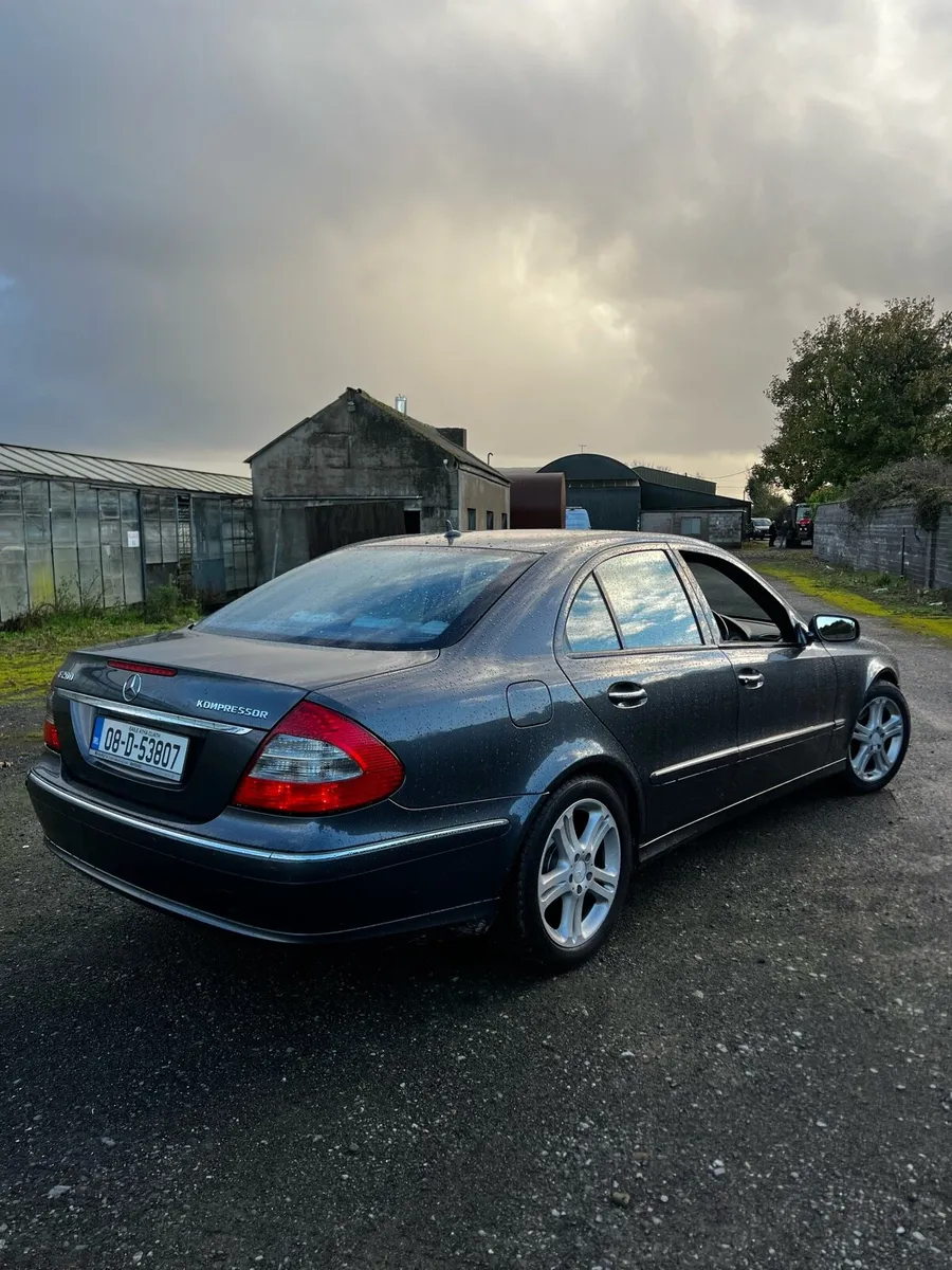 2008 Mercedes E200 Auto - Image 3