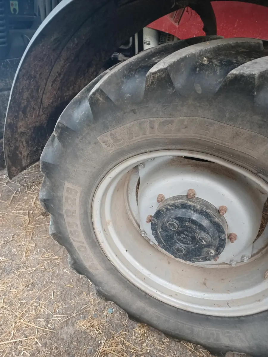 Tractor tyres - Image 2