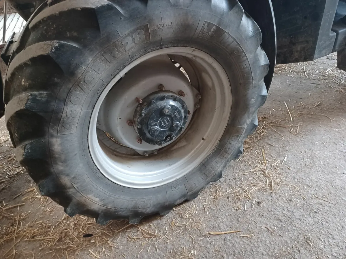 Tractor tyres - Image 3