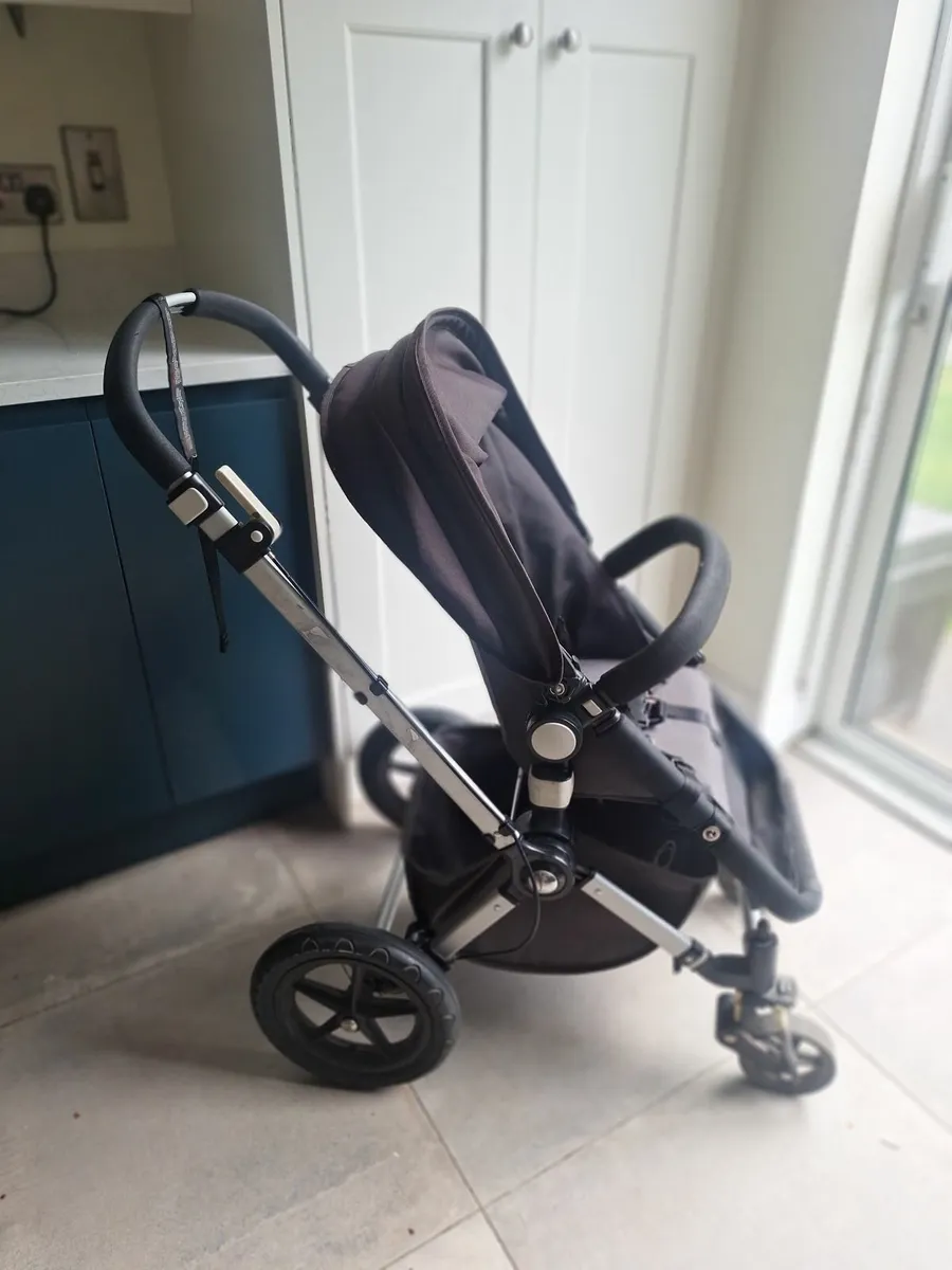 Buggy cameleon with free car seat - Image 2