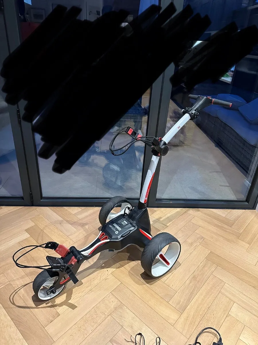 Golf Trolley-including a 36 holes Power battery - Image 1