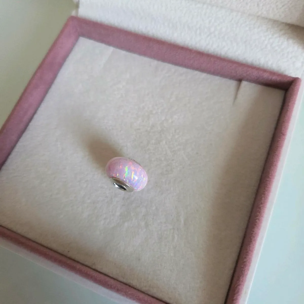 Pandora pink charm opalescent - Image 4