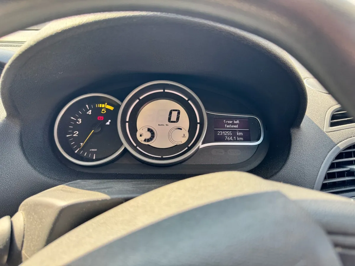 Renault megane - Image 4