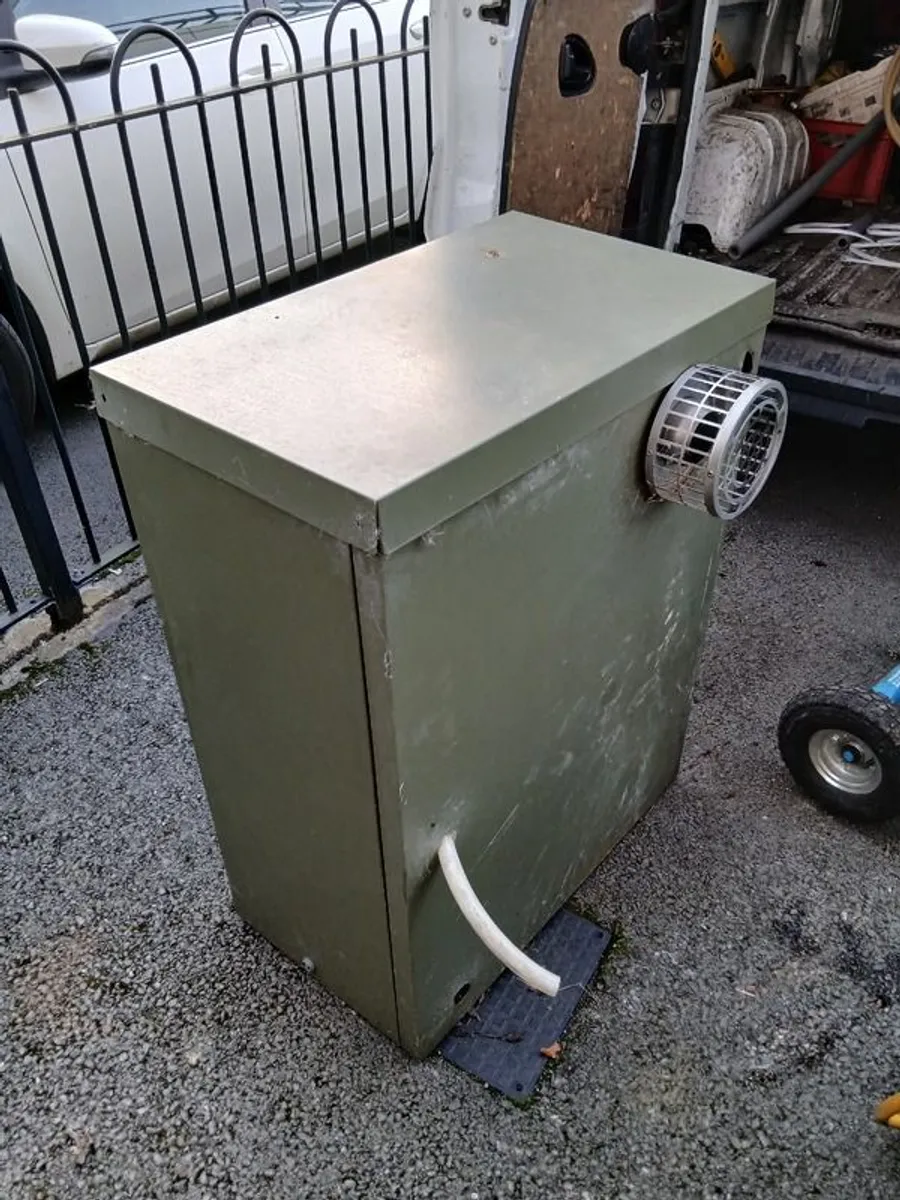 External condensing oil boiler - Image 2