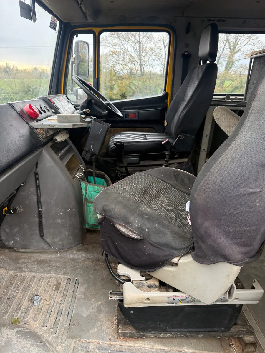 Mercedes Vario 4x4 2008 - Image 4
