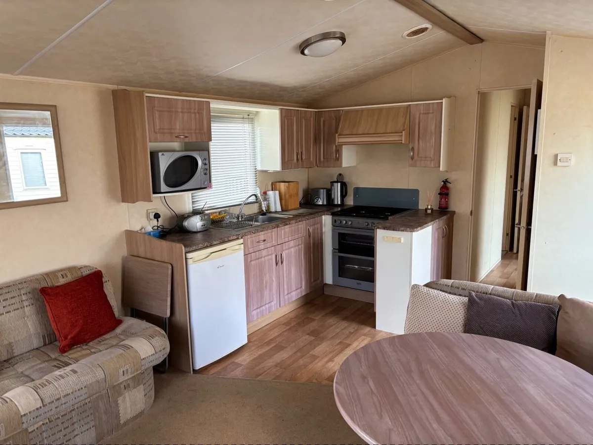 Mobile Home - Image 4