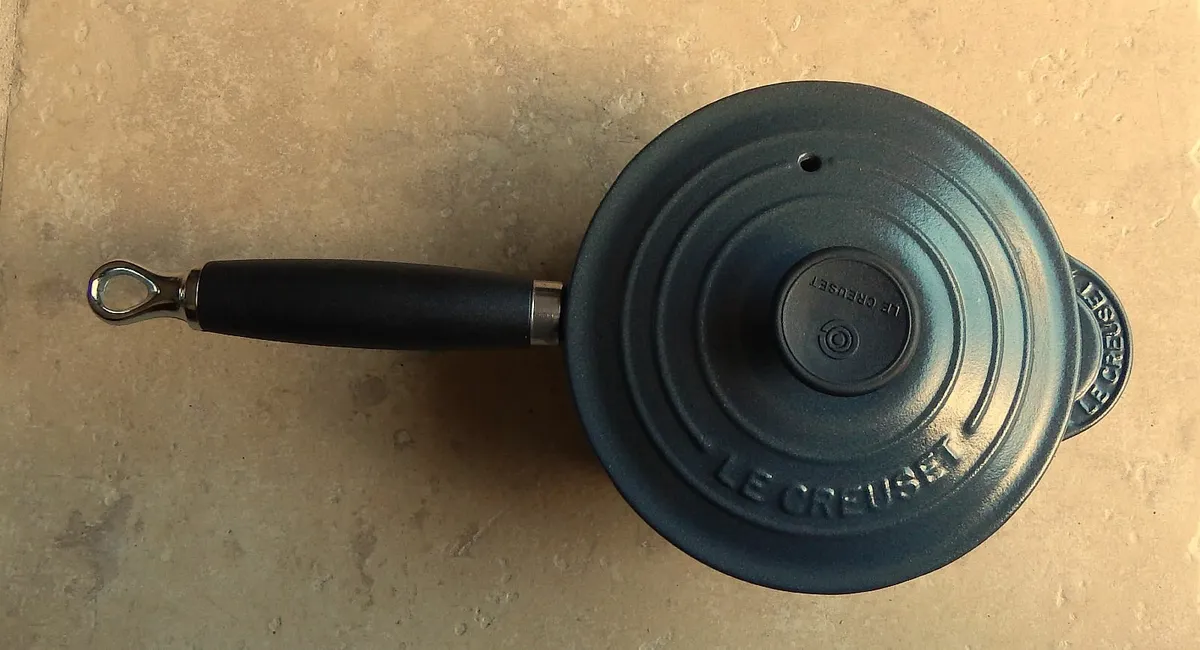 Le Creuset Cast Iron Saucepan - Image 2