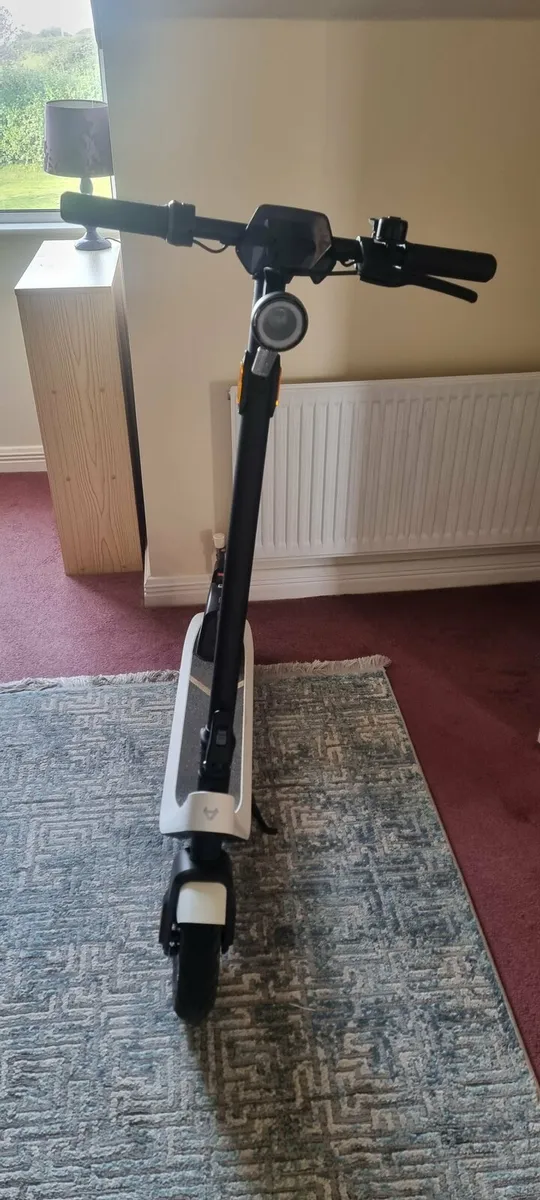 Electric scooter - Image 1