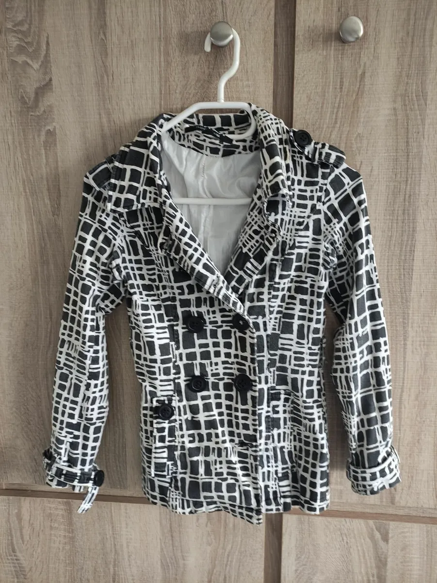 Outwear blazer jacket fits X's s small m worn - Image 1
