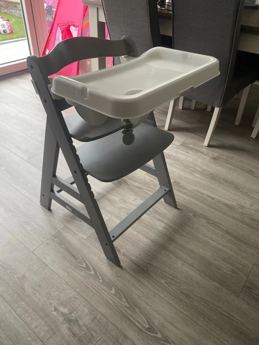 Huack high chair and tray - Image 1