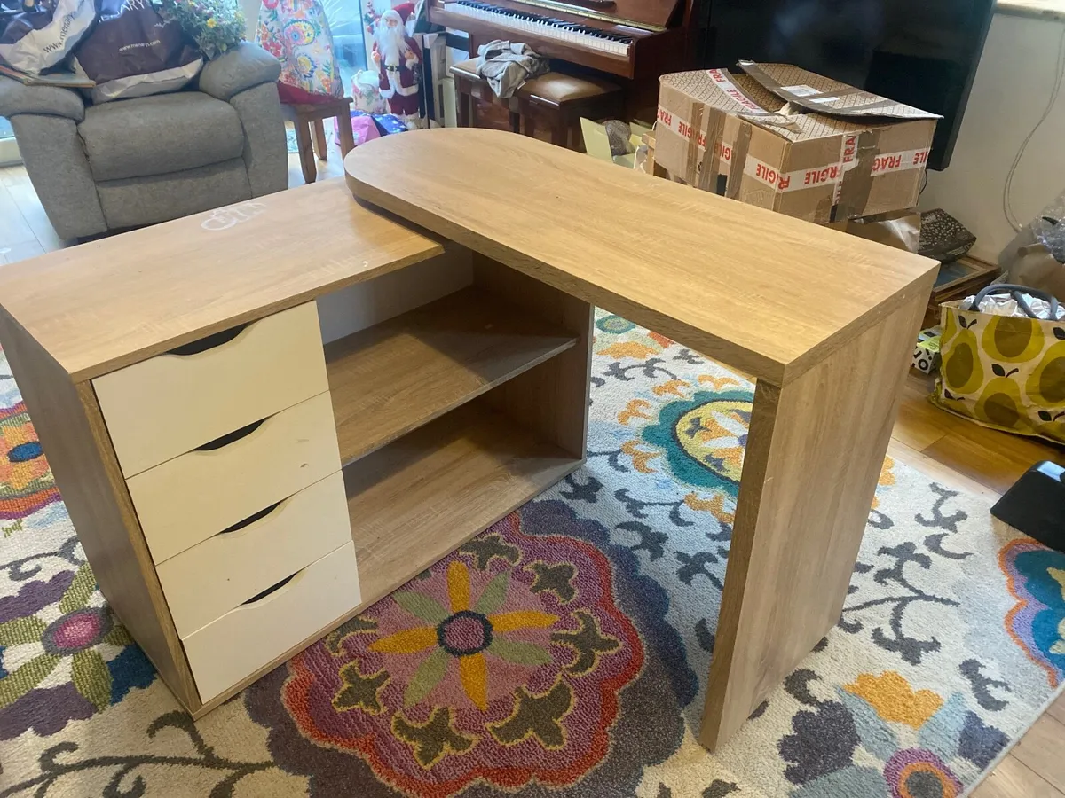Desk - Image 1
