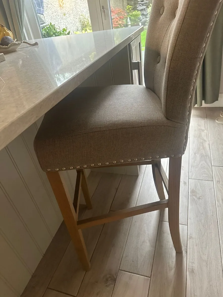 Bar stools - Image 1