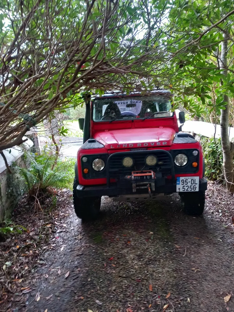 Land Rover Defender  90 1995 - Image 1