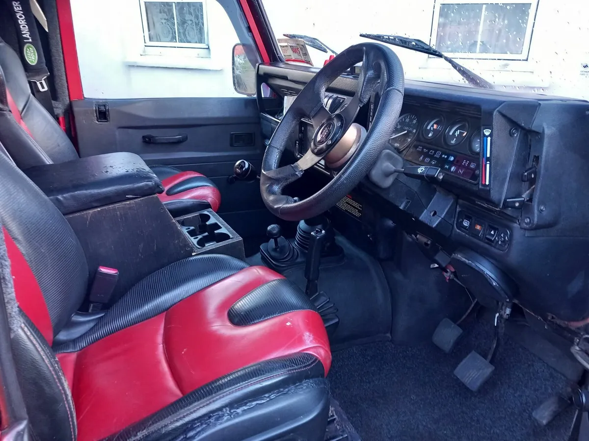 Land Rover Defender  90 1995 - Image 3