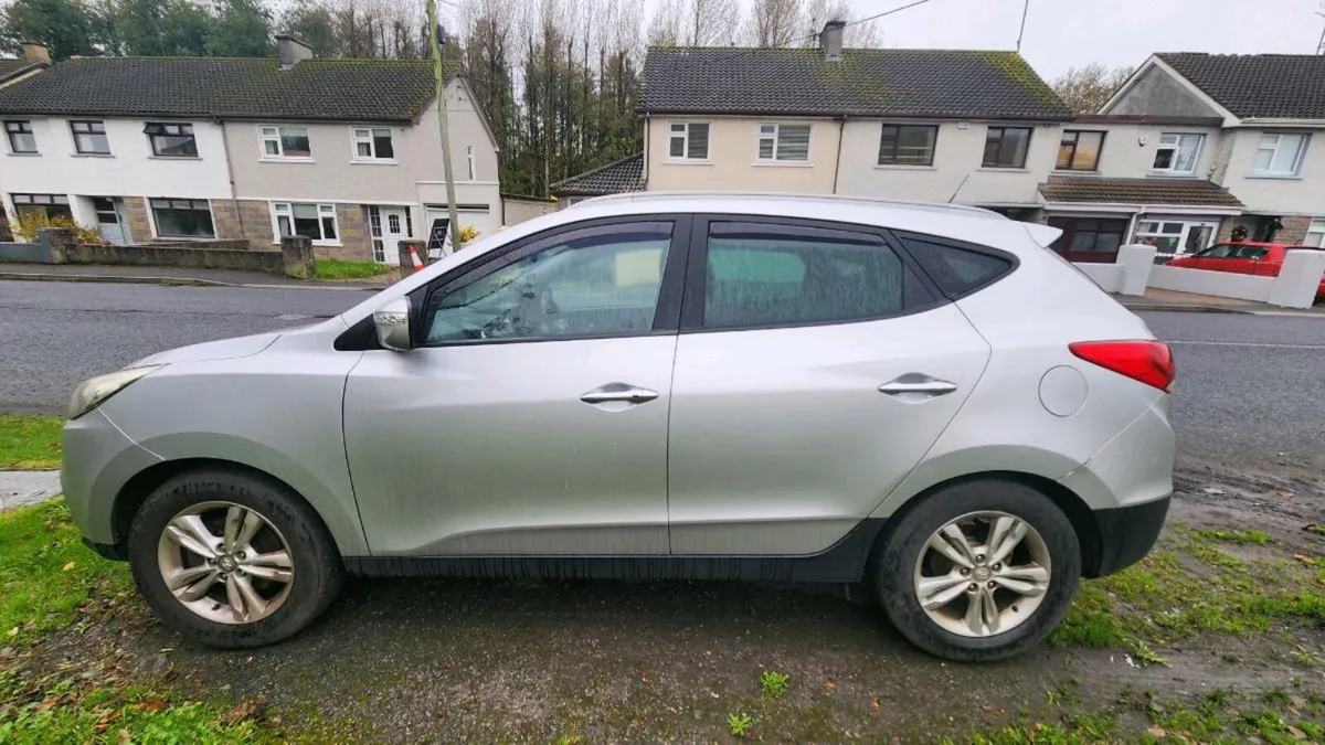 Hyundai ix35 Premium + media. - Image 3