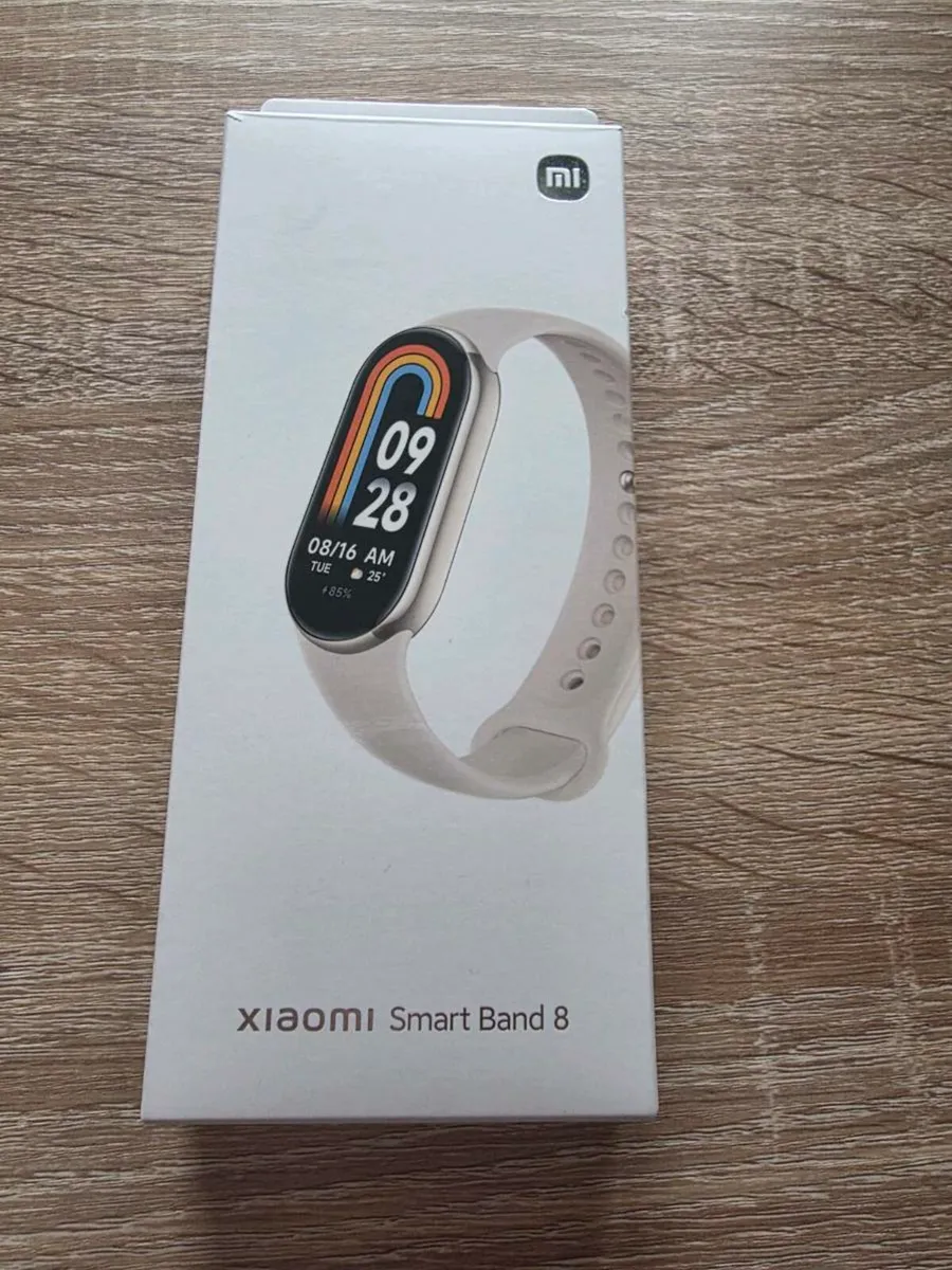 Smartwatch Xiaomi Band 8 GOLD - As New - Image 1