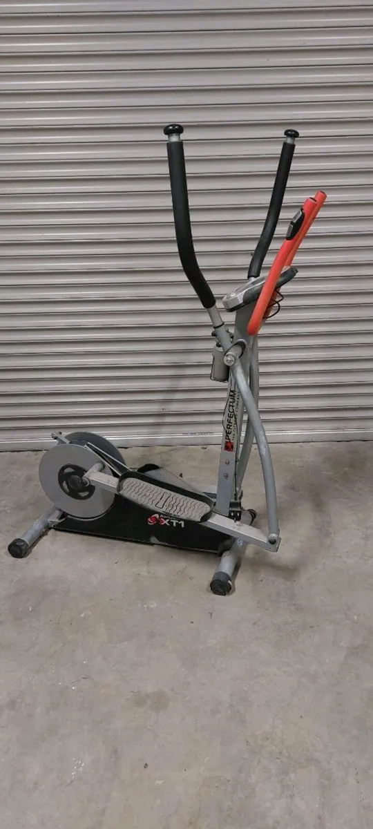 EXCERCISE CROSS TRAINER - Image 1
