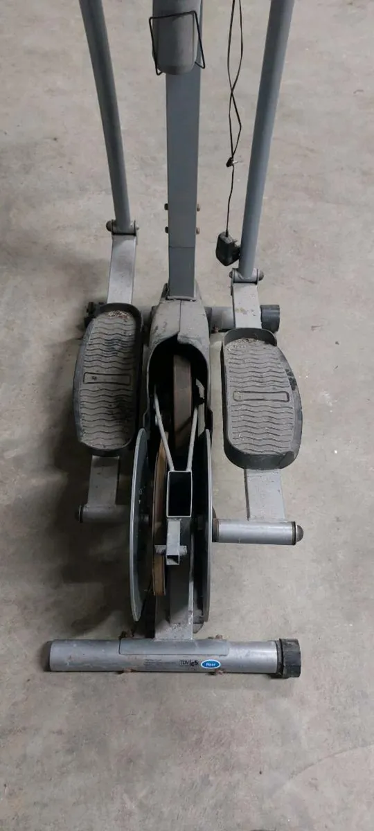 EXCERCISE CROSS TRAINER - Image 2