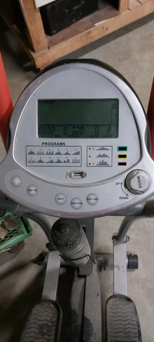 EXCERCISE CROSS TRAINER - Image 3
