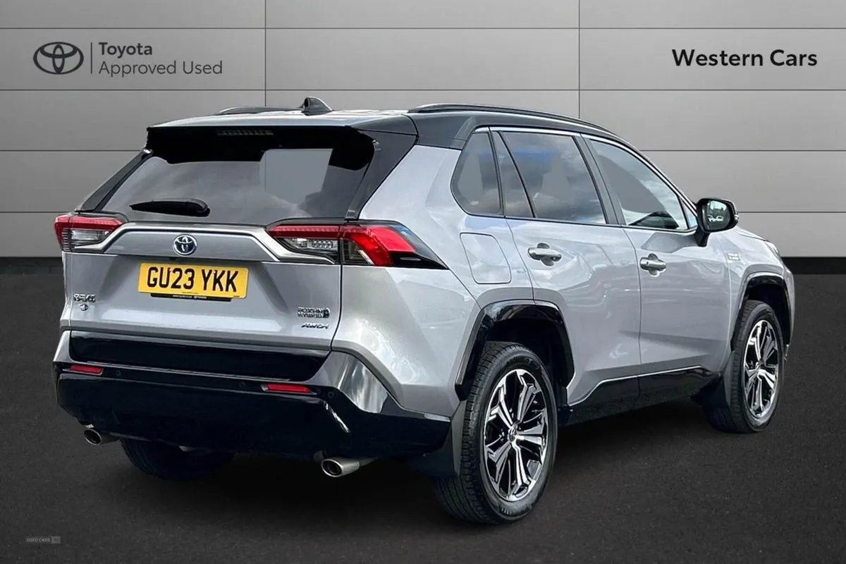 Toyota Rav4 2.5 VVT 18.1kwh Dynamic CVT 4WD Euro - Image 2