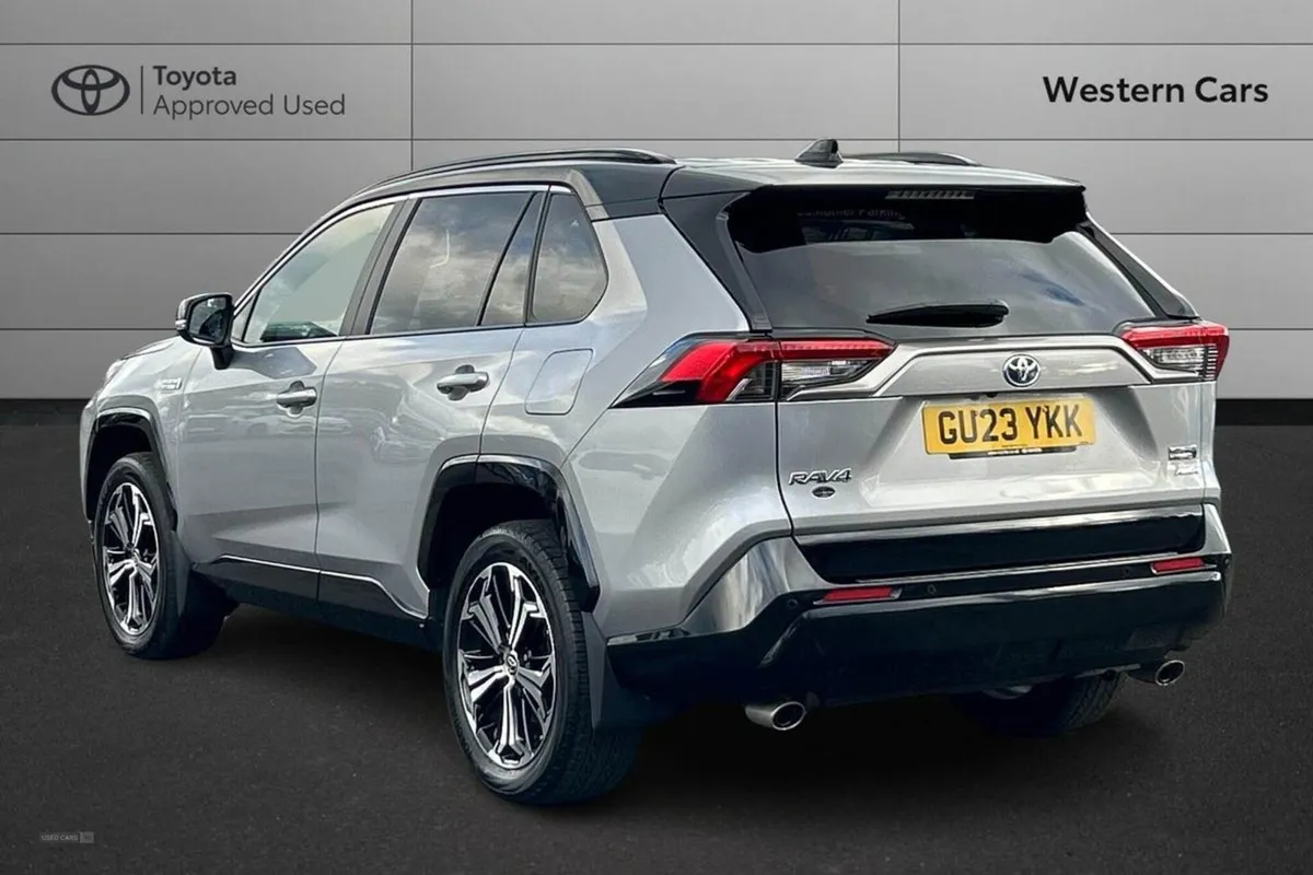 Toyota Rav4 2.5 VVT 18.1kwh Dynamic CVT 4WD Euro - Image 4