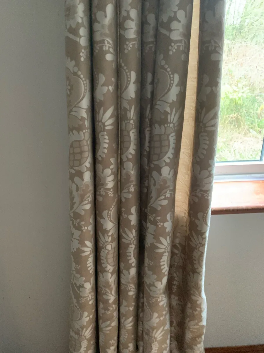 Curtains - Image 1