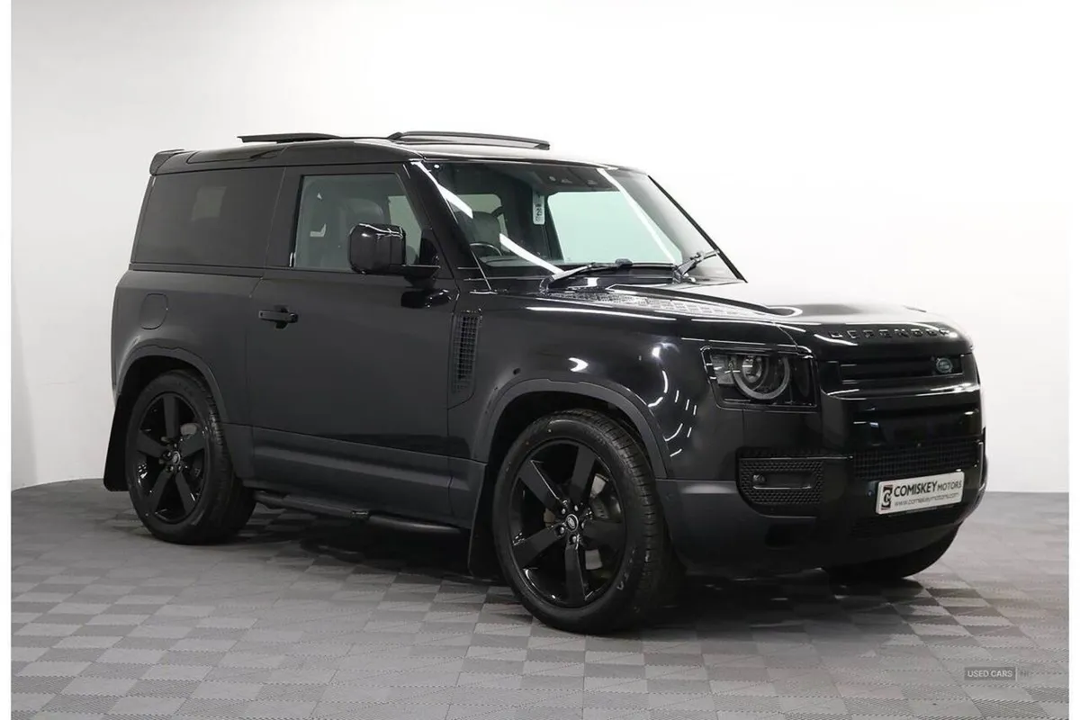 Land Rover Defender 90 D250 Mhev HSE - Image 1