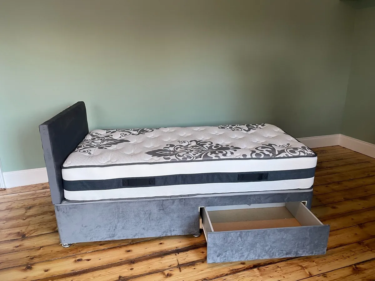 Single bed with headboard - Image 3