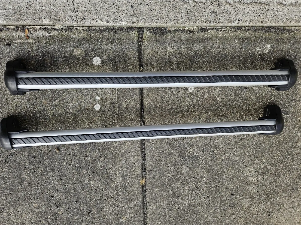 Genuine Ford Mondeo roof racks. Aluminium bars. Lo - Image 1