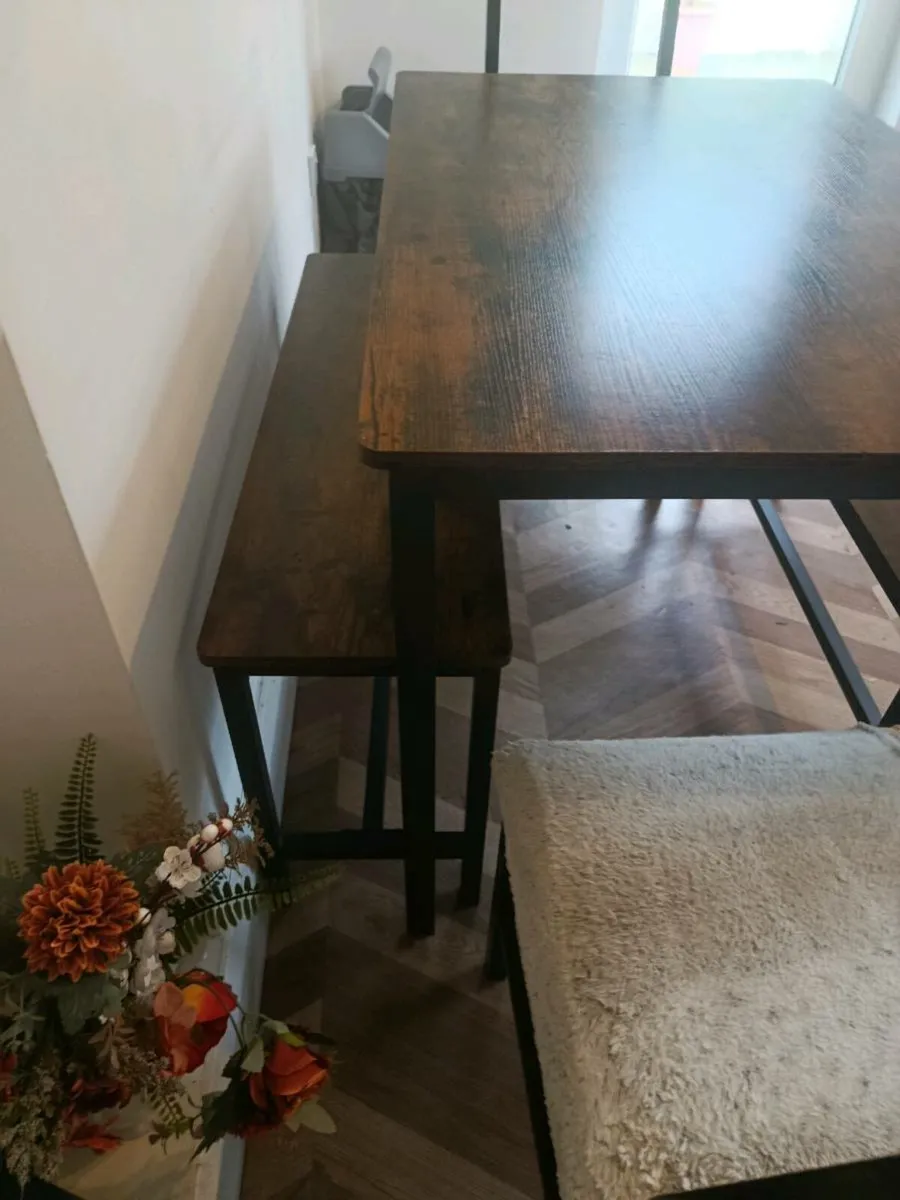 Kitchen table 2 benches 2 chairs - Image 3