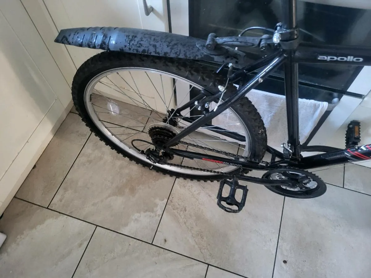 Bike (LIKE new) - Image 4