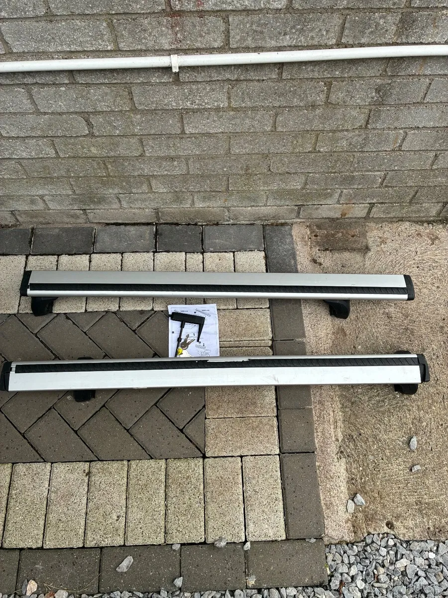 Roof bars GENUINE Toyota roof rack - Image 3
