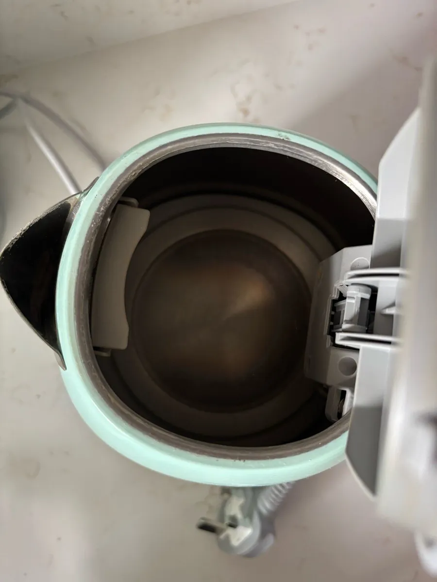 SMEG kettle and toaster - Image 4