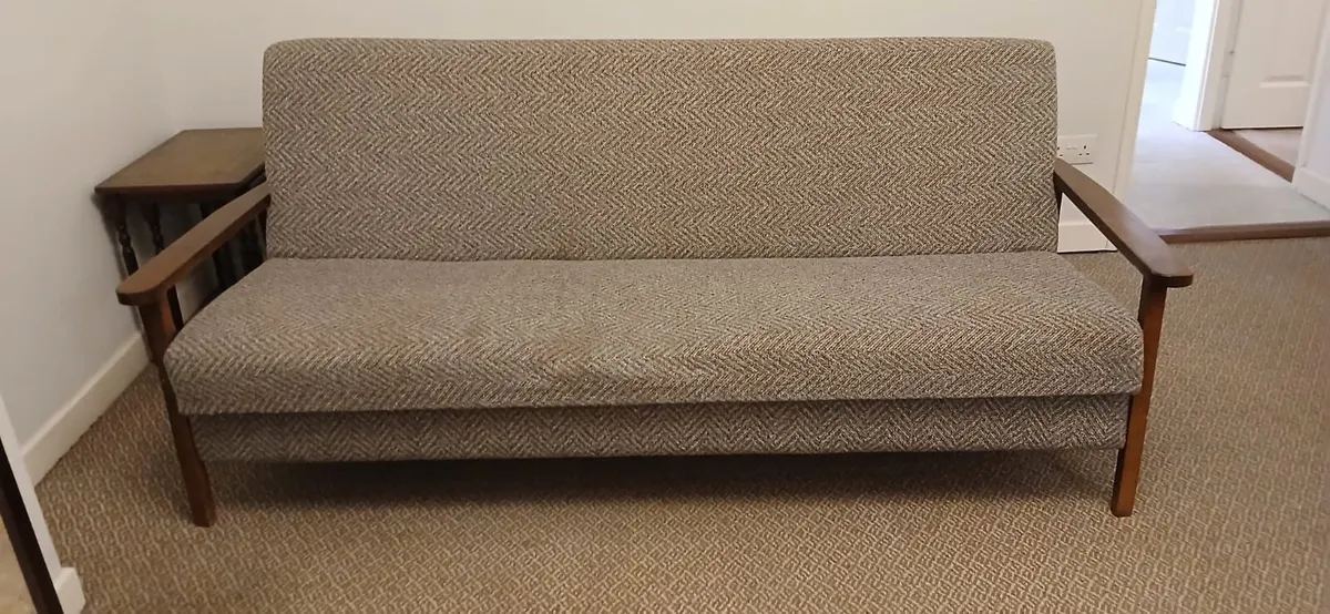 table +4chairs sofabed  2armchairs bed+2 mattress - Image 2
